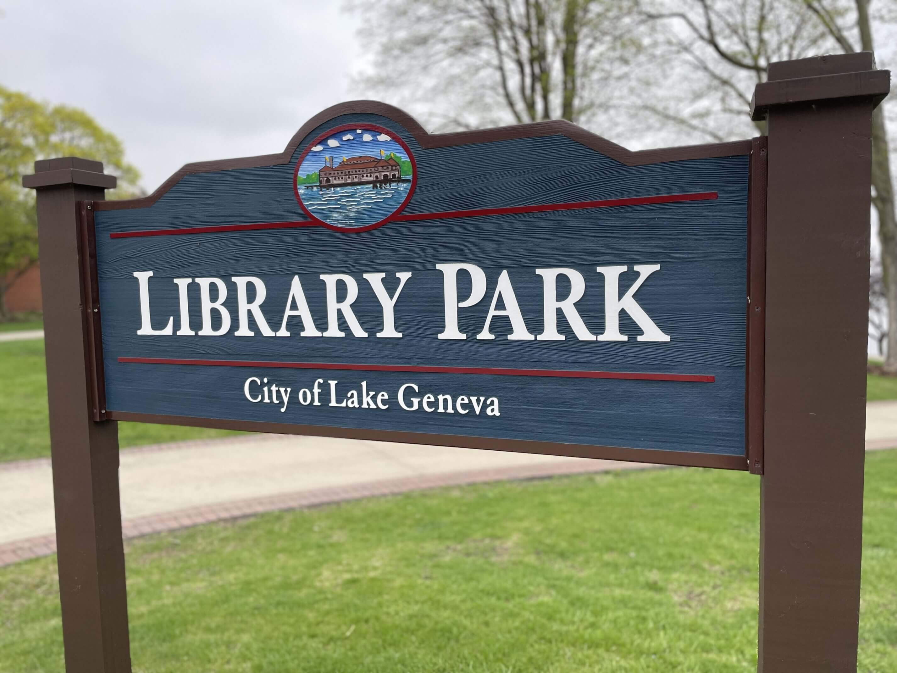Signboard of Library Park in Lake Geneva city.